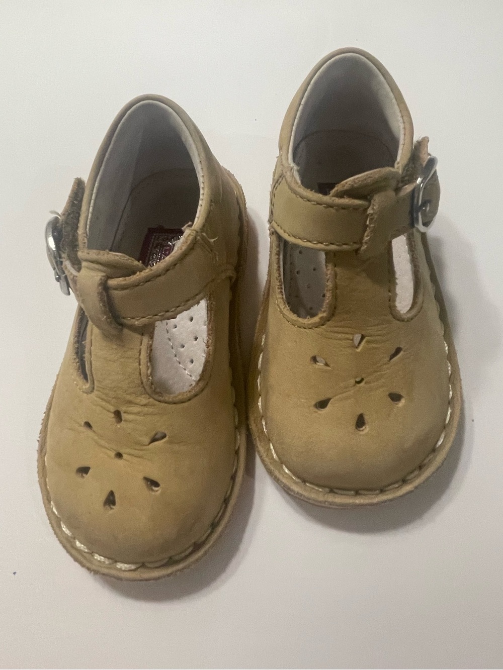 L'Amour Little Girls' T‑Bar Dress Shoes in Tan